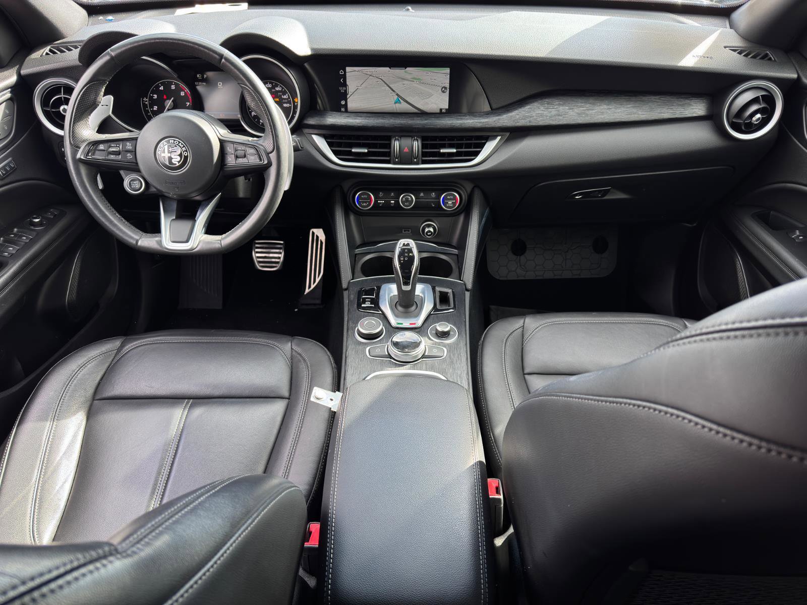 Used 2022 Alfa Romeo Stelvio Sprint image 25