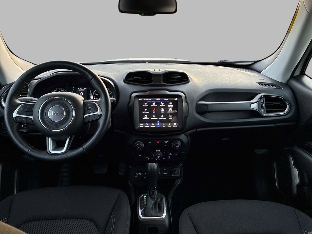 Used 2023 Jeep Renegade Latitude w/ Premium Group AWD/4WD image 13