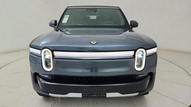 Used 2025 Rivian R1S Adventure image 13