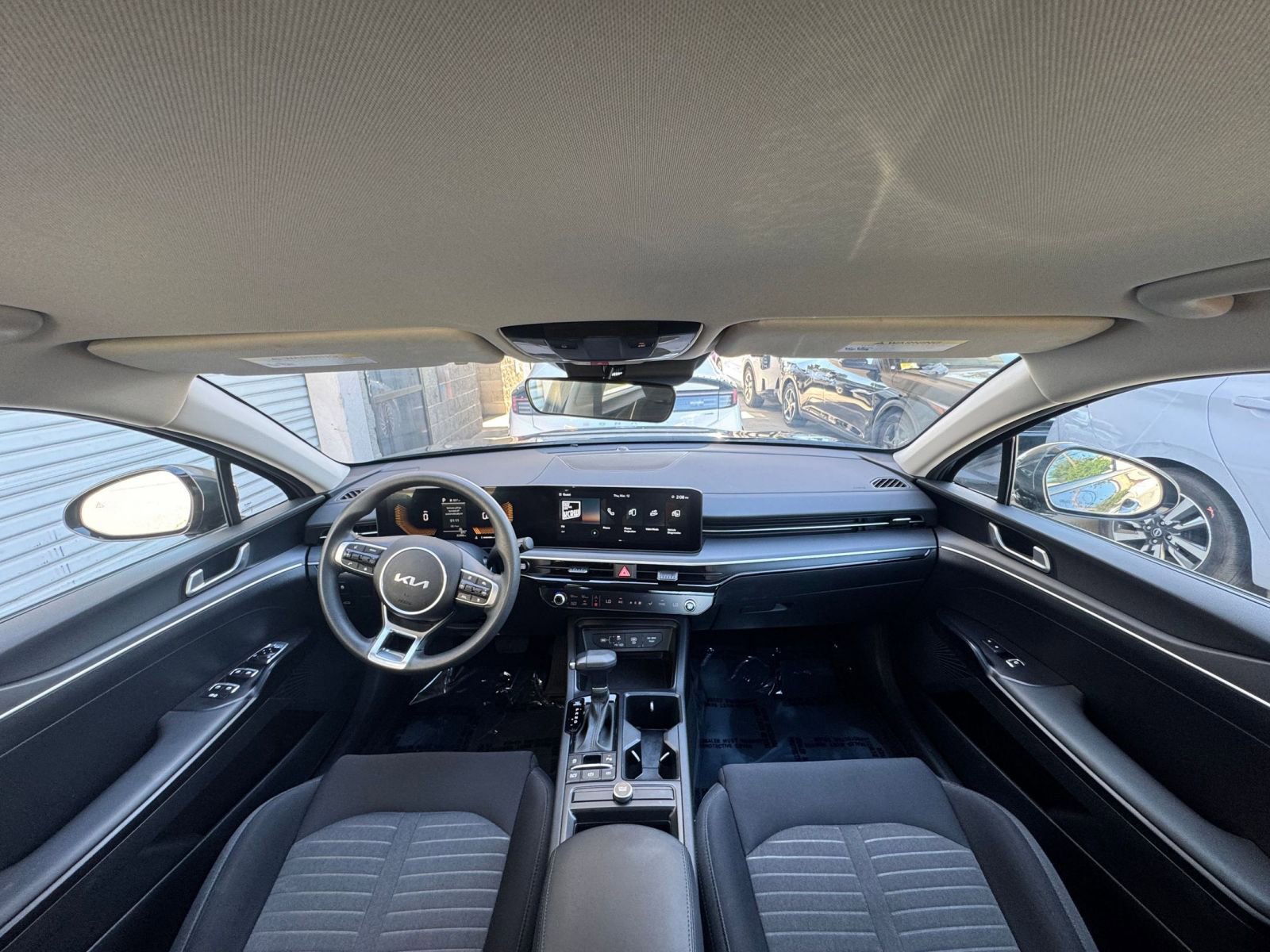 Used 2025 Kia K5 LXS image 33