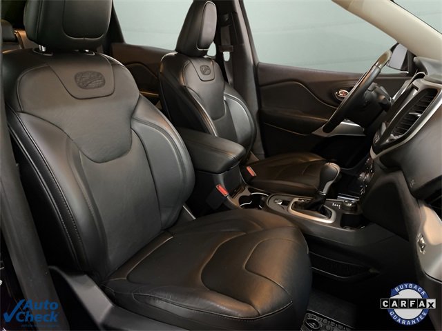 Used 2017 Jeep Cherokee Overland w/ Technology Group image 77