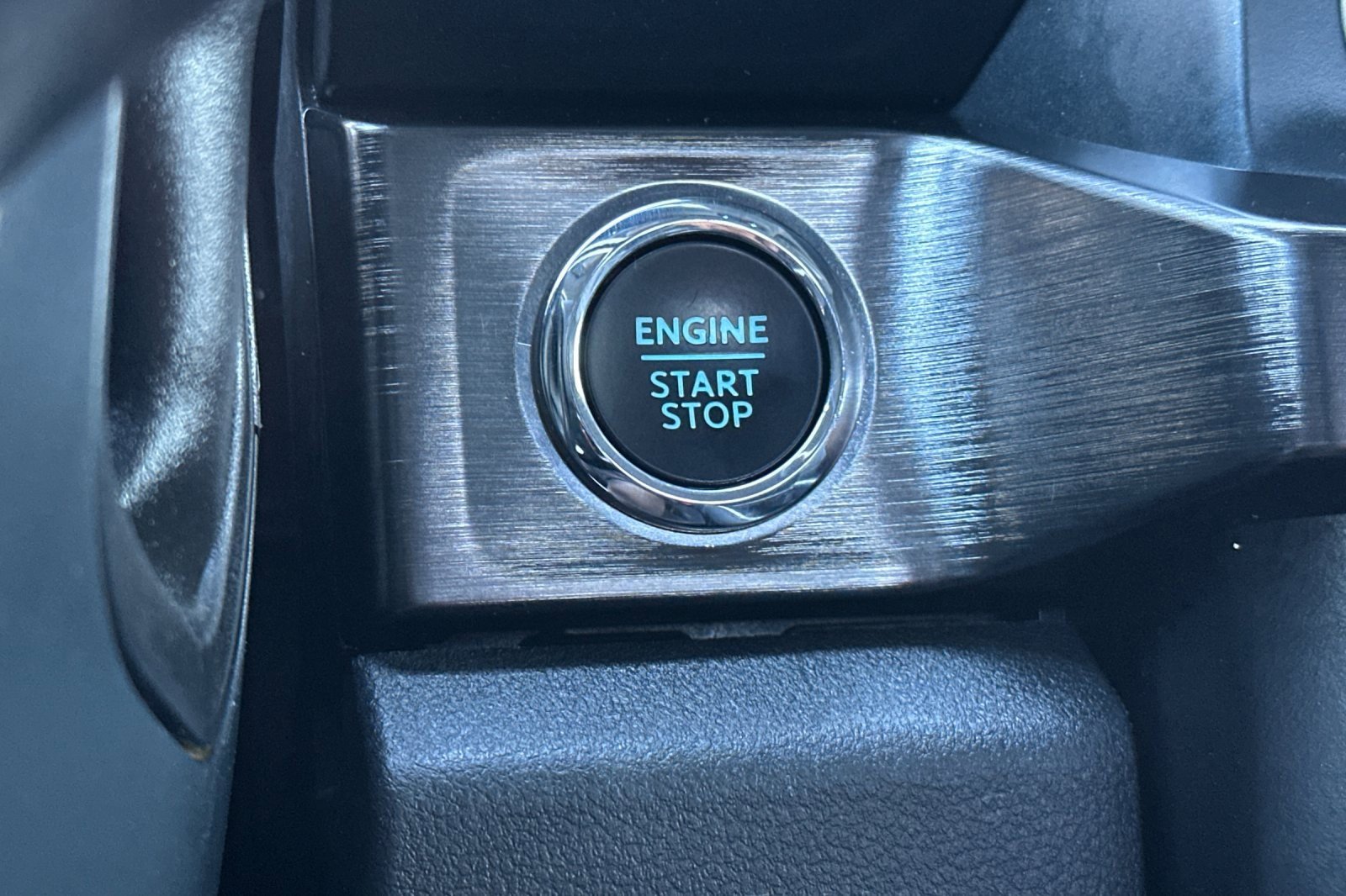 Used 2024 Ford F250 Lariat w/ Sport Appearance Package image 34