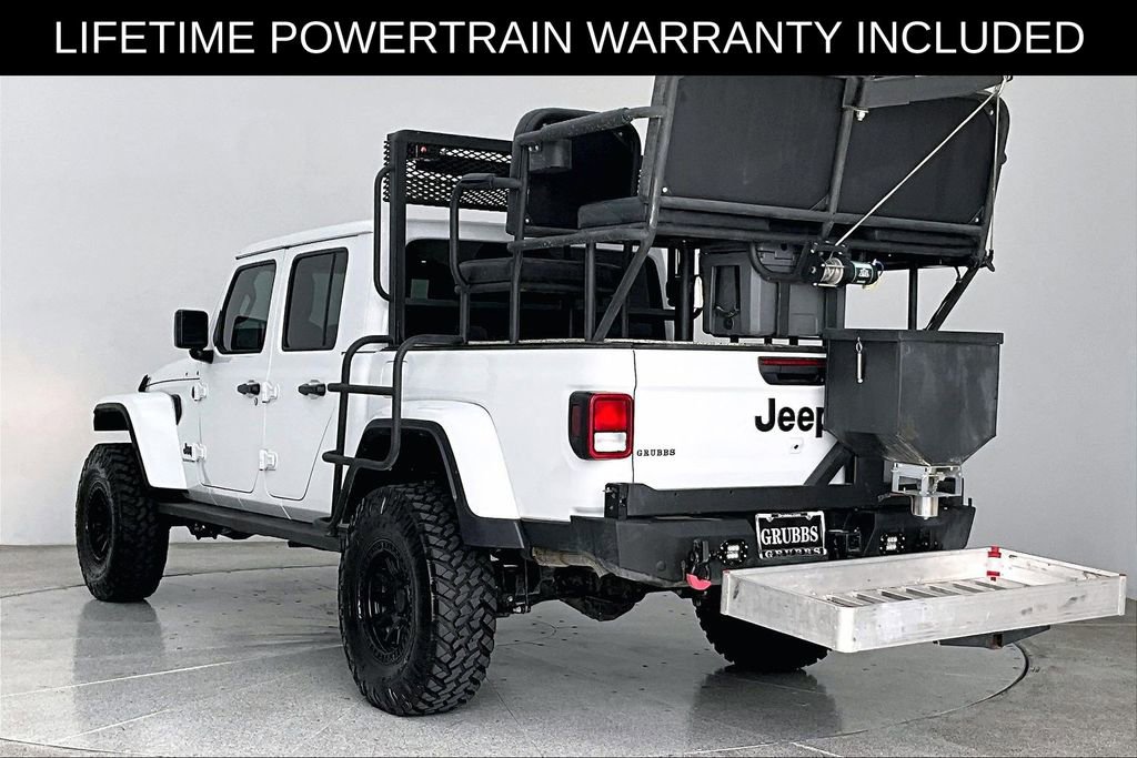 Used 2025 Jeep Gladiator Sport image 16