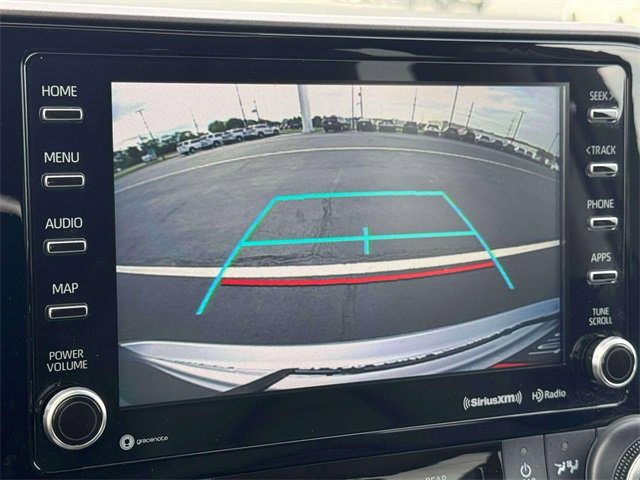 Used 2022 Toyota Highlander XLE image 28