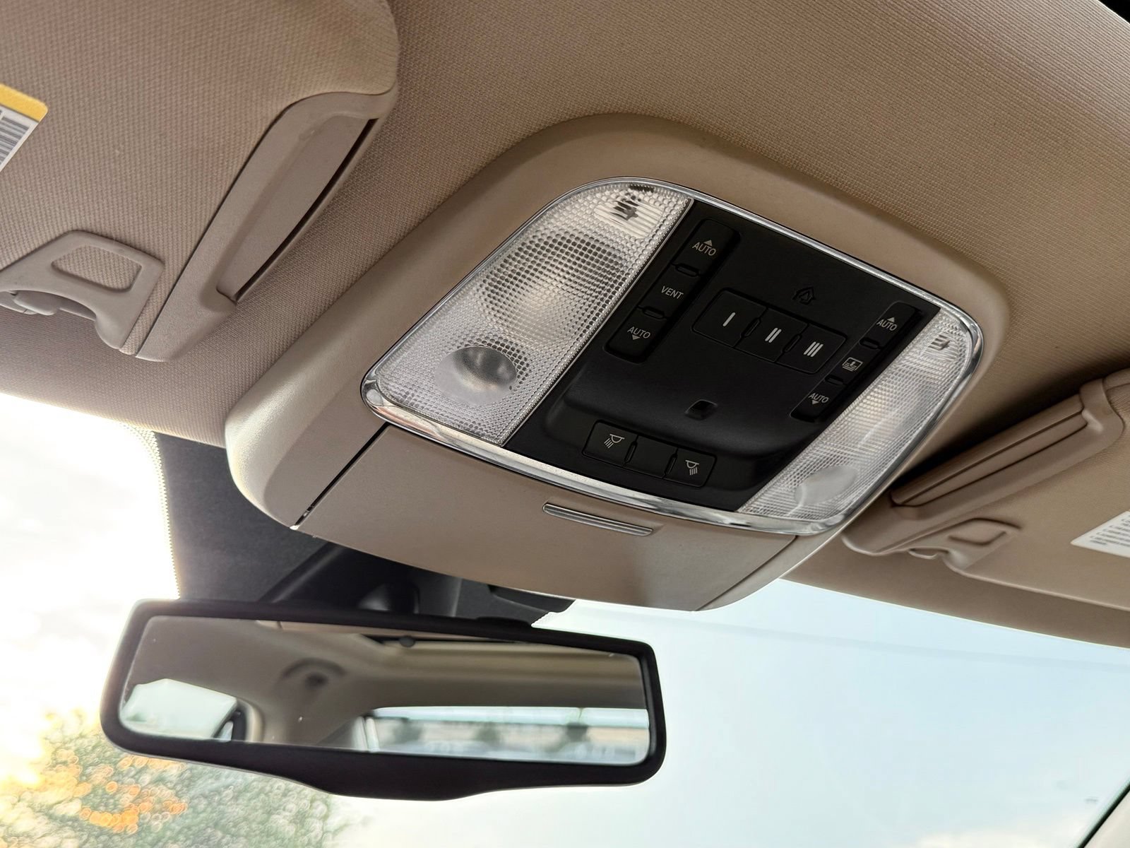 Used 2014 Chrysler 300 C RWD image 48