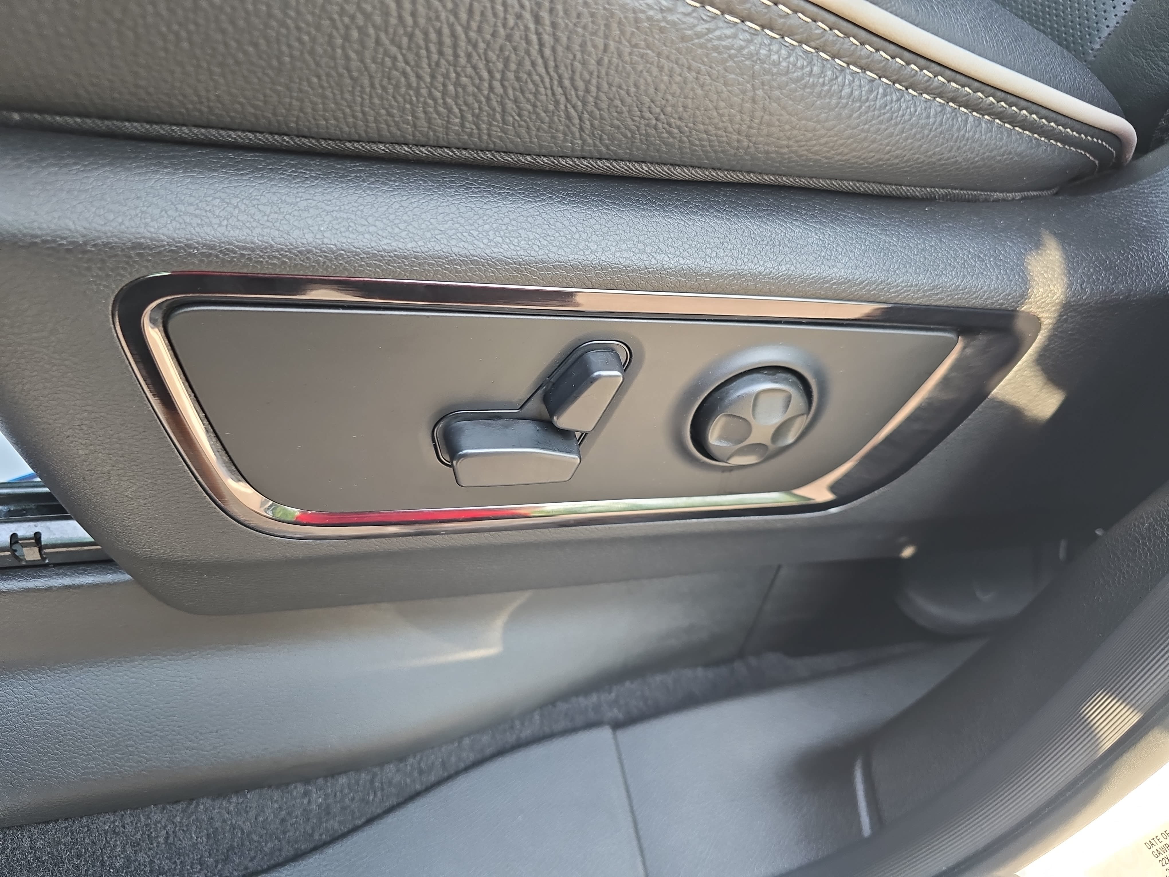 Used 2025 RAM 1500 Limited AWD/4WD image 28