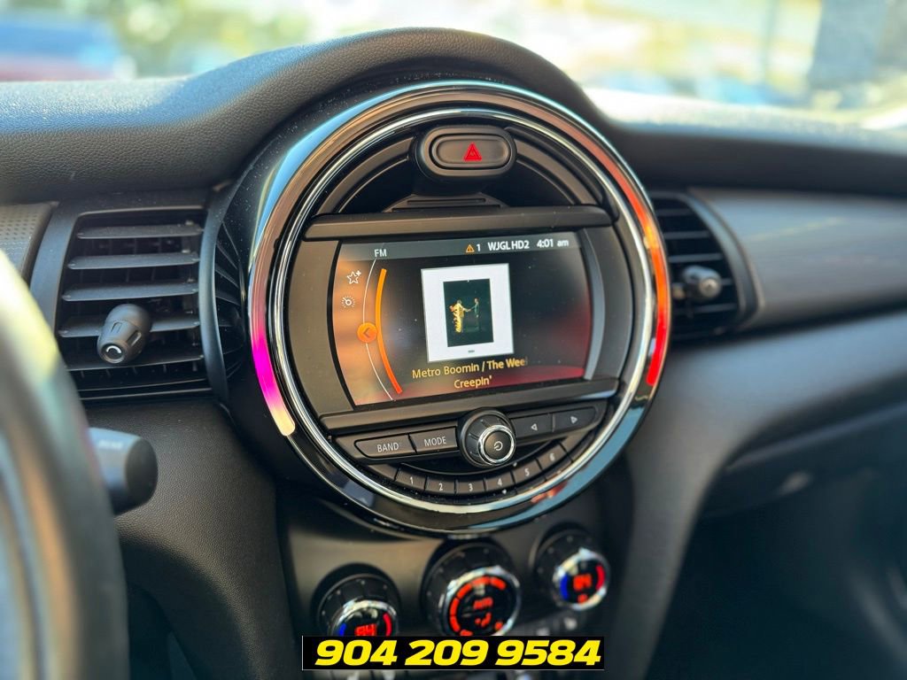Used 2019 MINI Cooper 2-Door Hardtop w/ Signature Upholstery Package FWD image 15