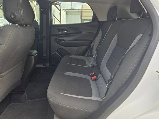 Used 2025 Chevrolet TrailBlazer LT AWD/4WD image 25