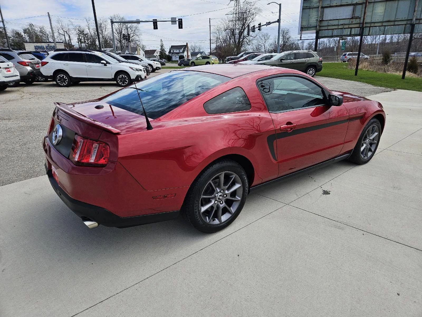 Used 2012 Ford Mustang Premium RWD image 6