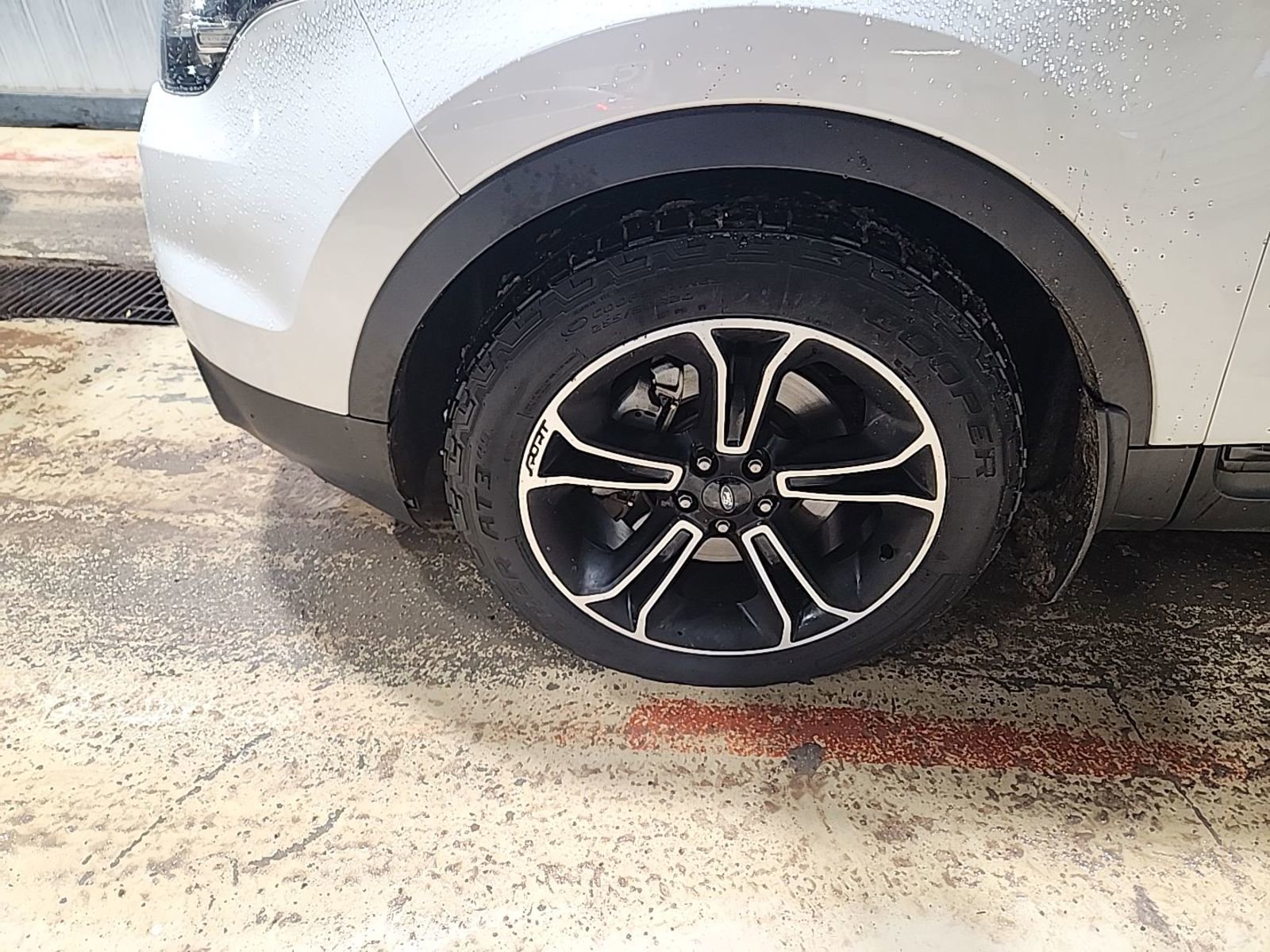 Used 2014 Ford Explorer Sport image 12