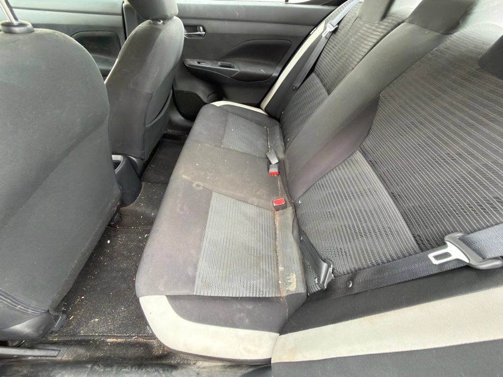 Used 2021 Nissan Versa SV FWD image 15