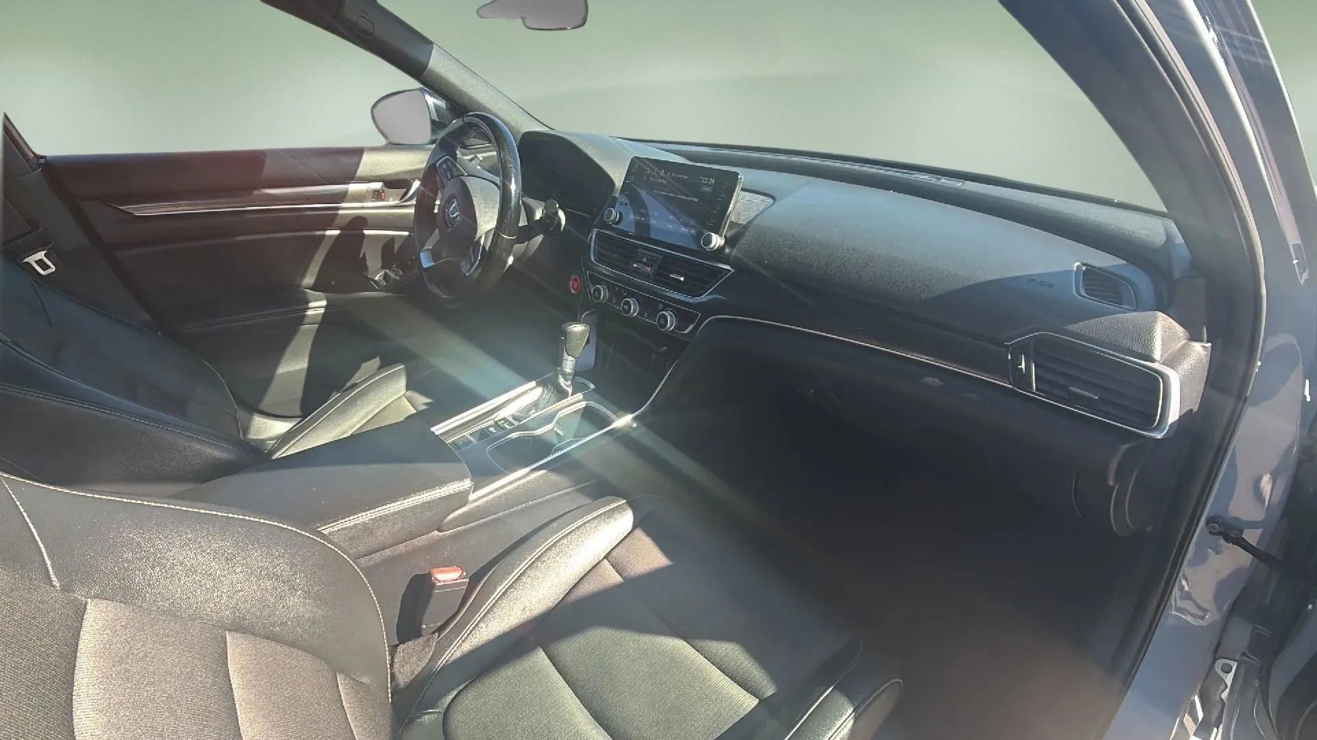 Used 2022 Honda Accord Sport image 21