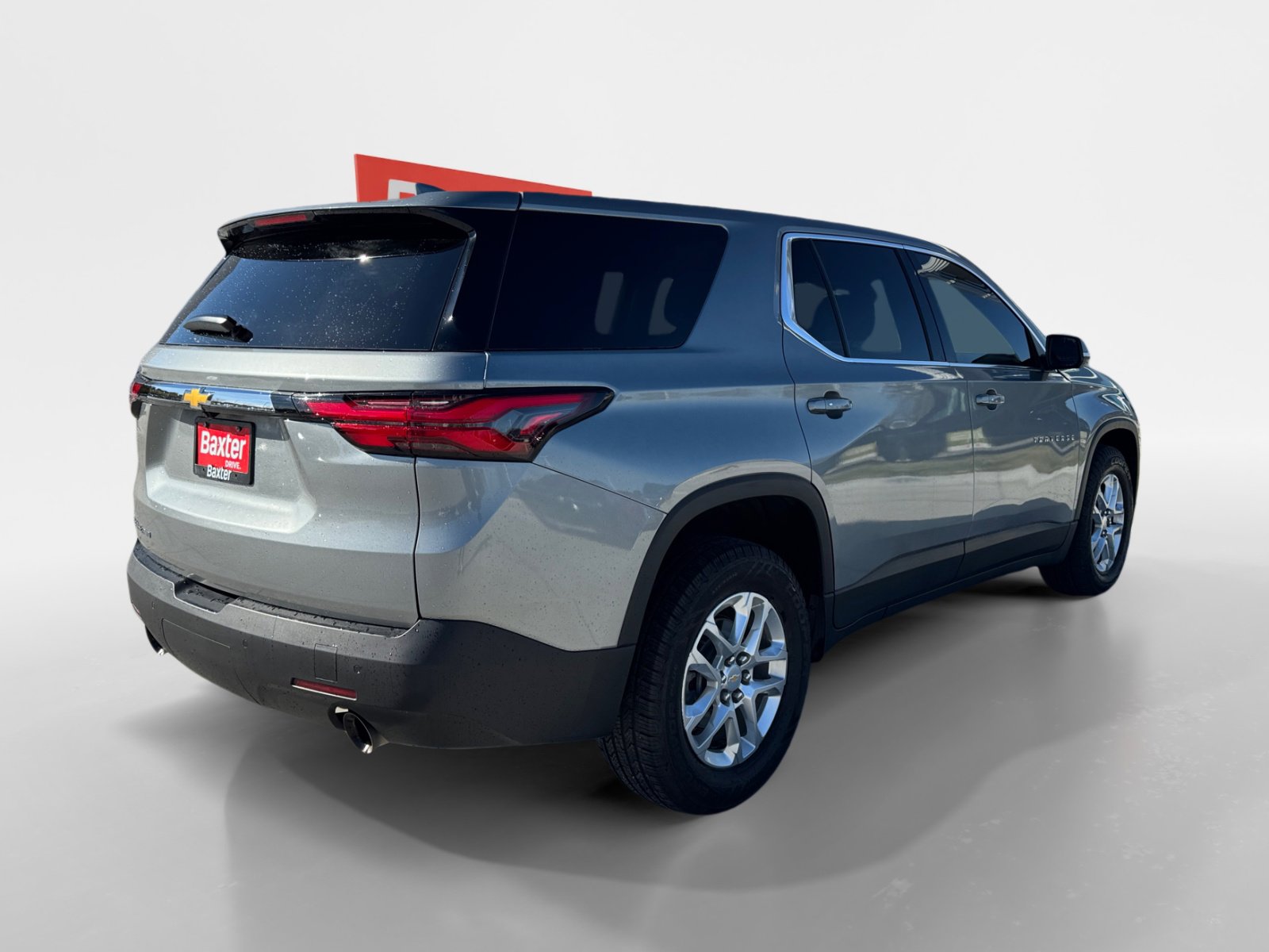 Used 2023 Chevrolet Traverse LS w/ Safety Package image 12