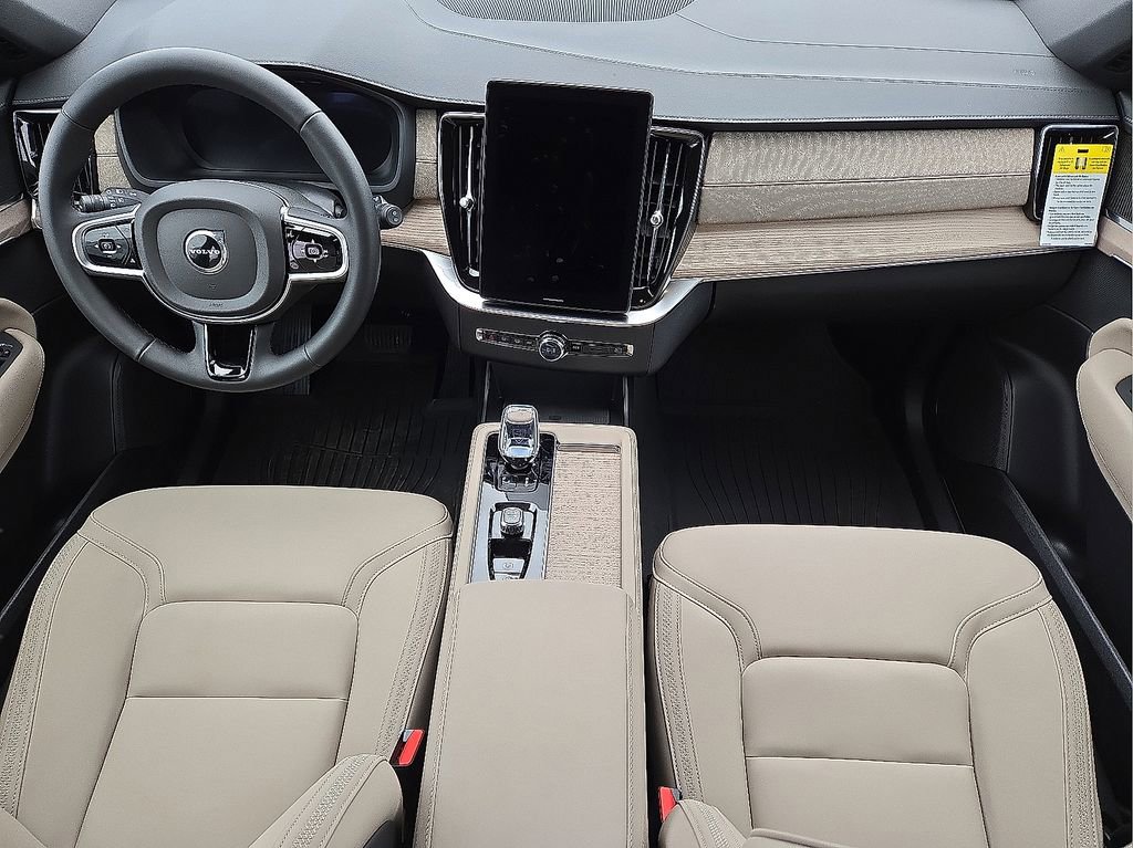 New 2026 Volvo XC90 B5 Plus image 17