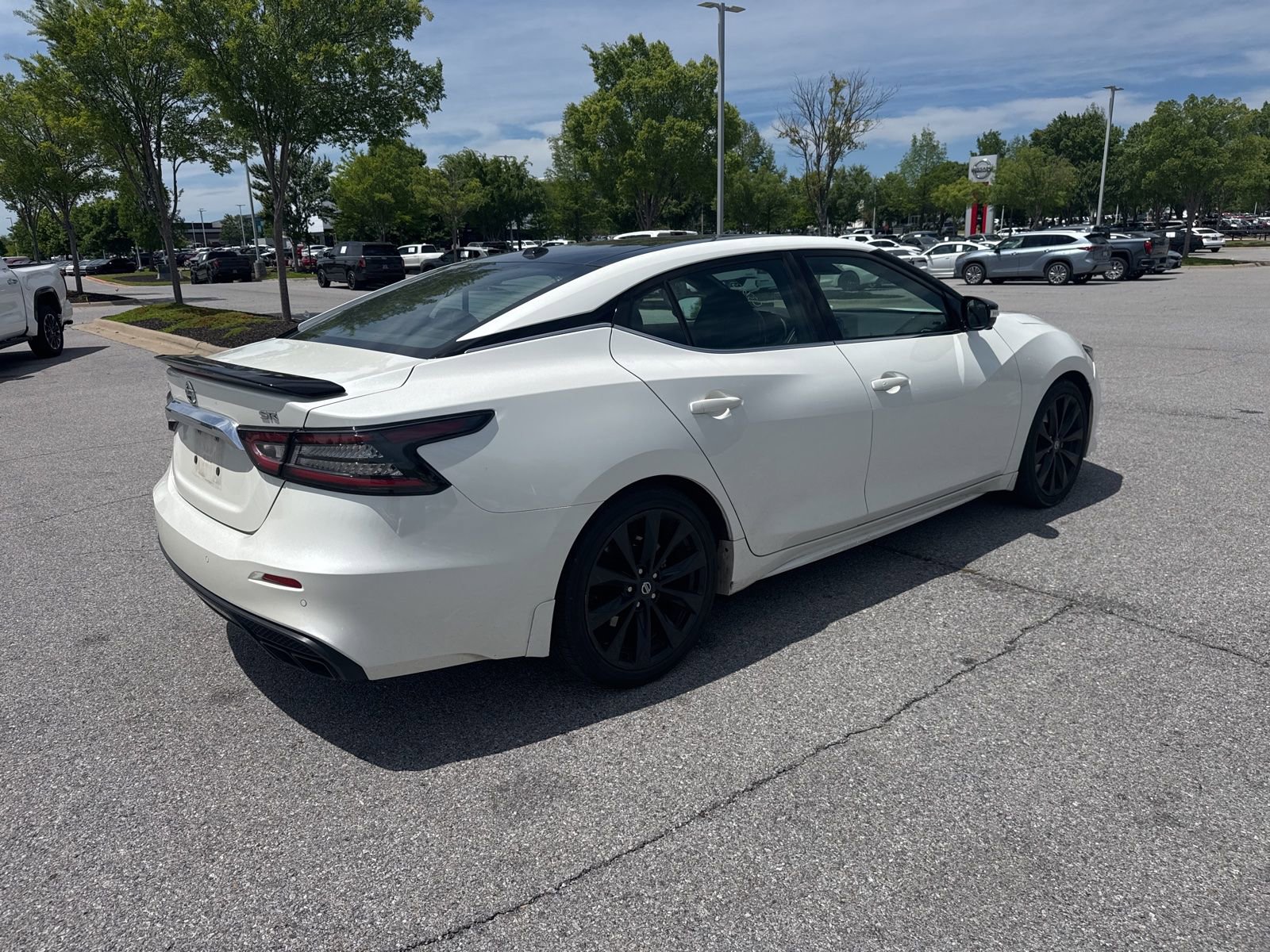 Used 2020 Nissan Maxima SR w/ Sport Mat Group FWD image 5