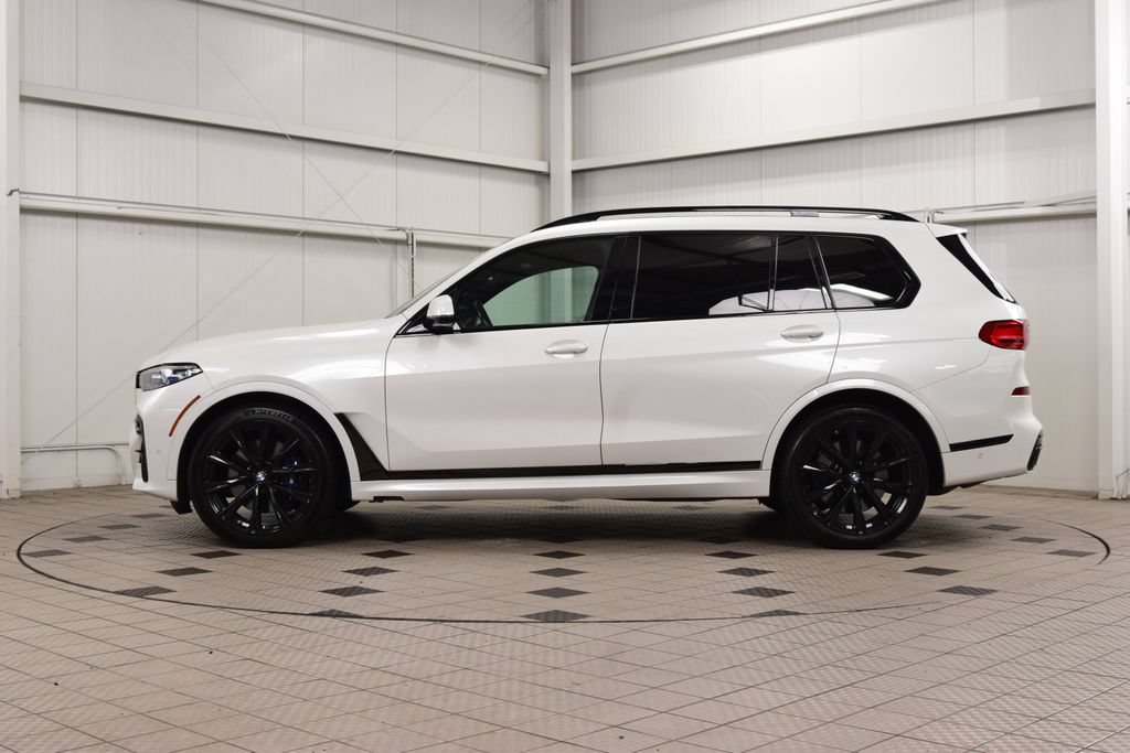 Used 2020 BMW X7 M50i w/ Dynamic Handling Package AWD/4WD image 4
