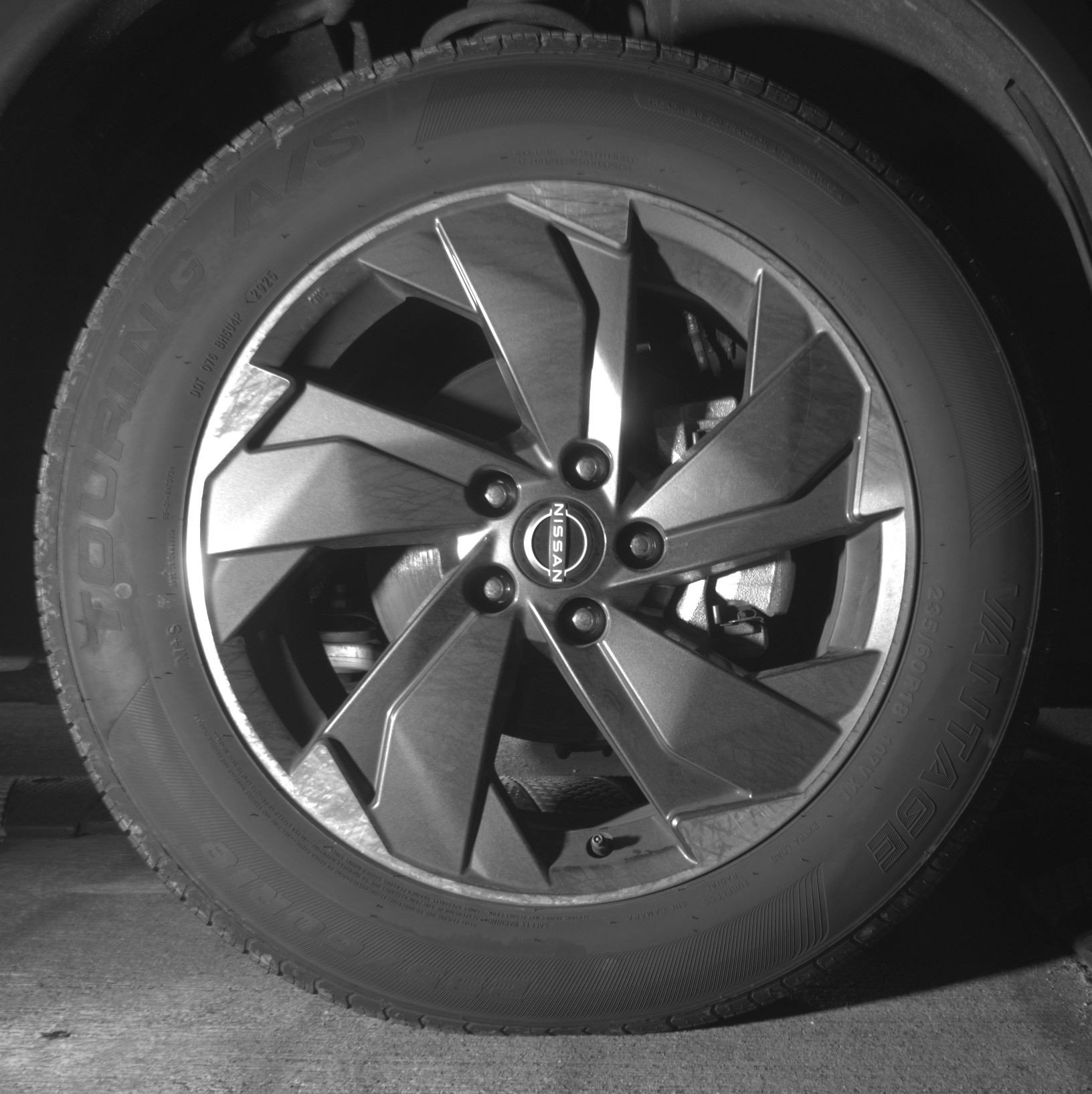 Used 2025 Nissan Rogue SV FWD image 13