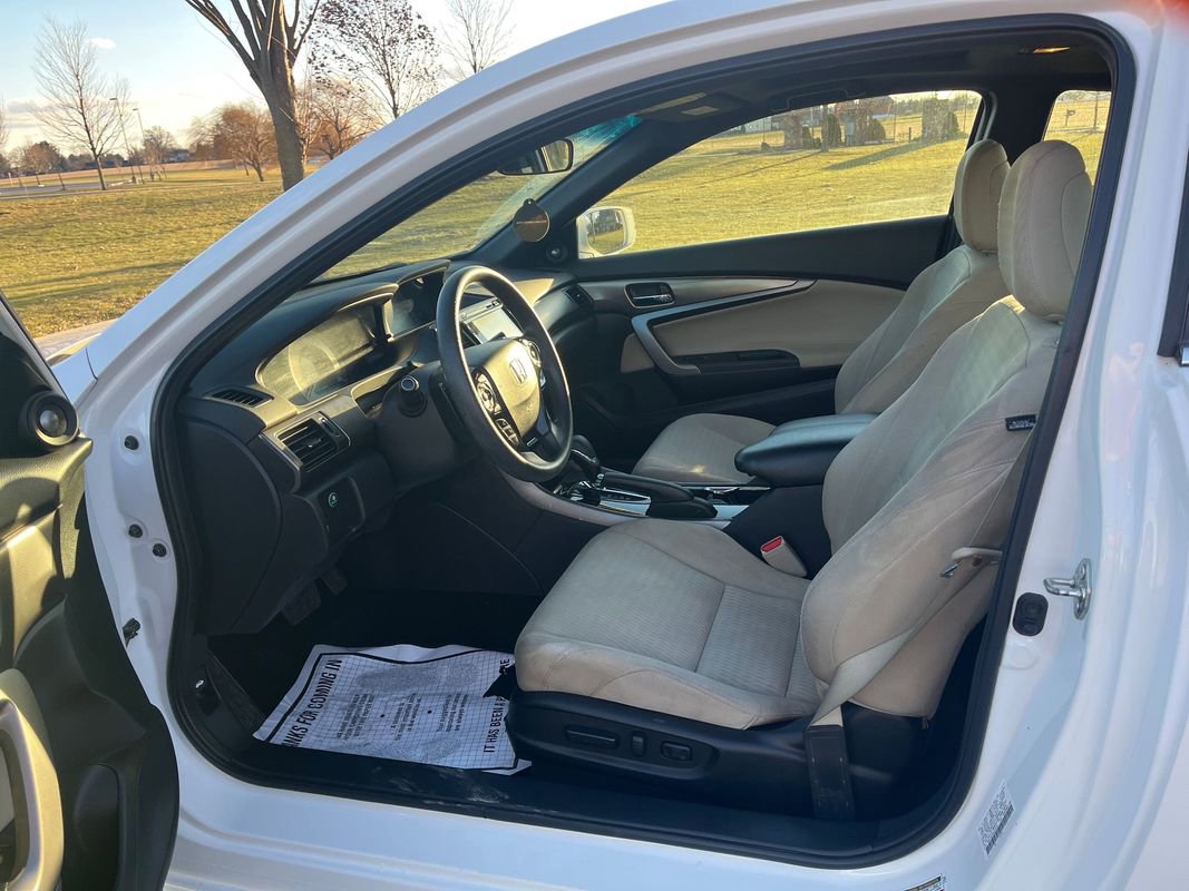 Used 2016 Honda Accord EX image 11