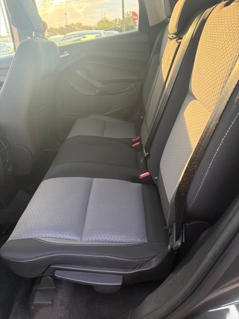 Used 2018 Ford Escape SE w/ Ford Safe & Smart Package AWD/4WD image 9