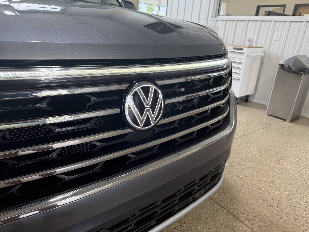 Used 2024 Volkswagen Atlas SE AWD/4WD image 7