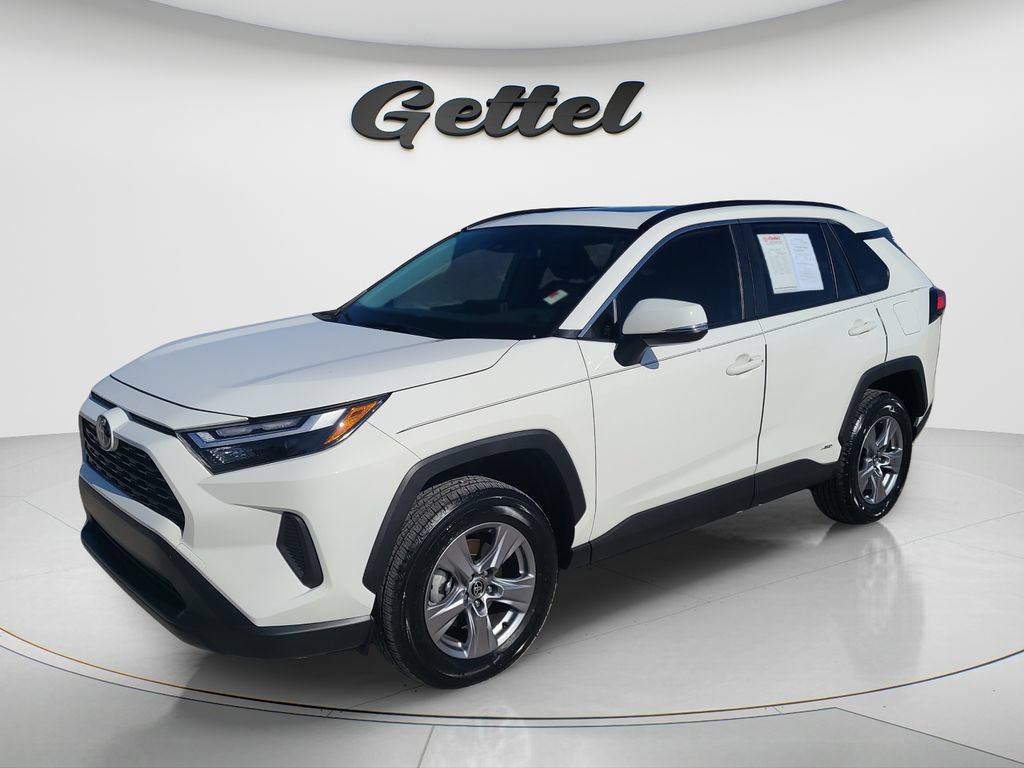 Certified 2025 Toyota RAV4 XLE AWD/4WD video 1