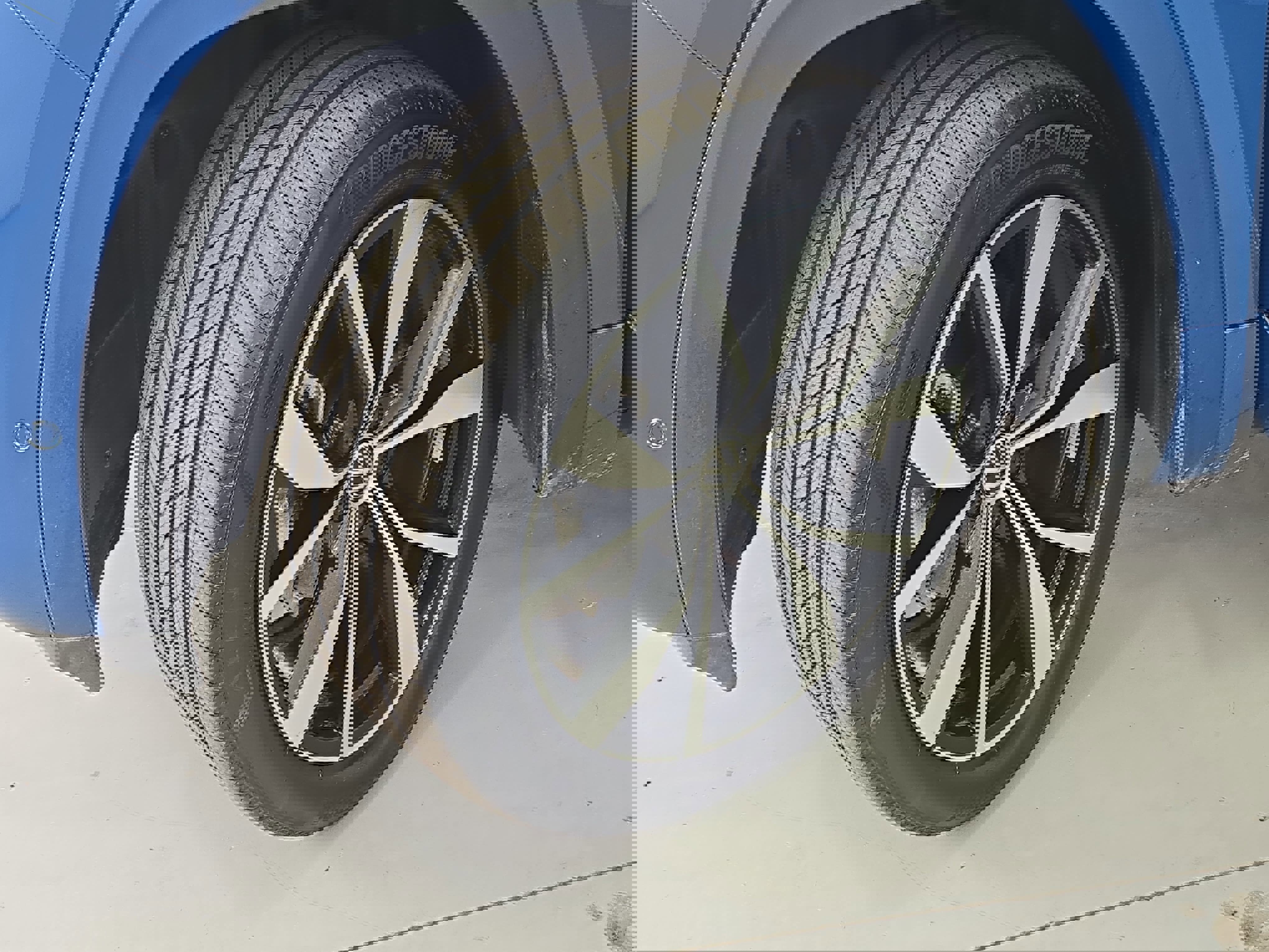 Certified 2025 Volkswagen Atlas SEL Premium R-Line image 34