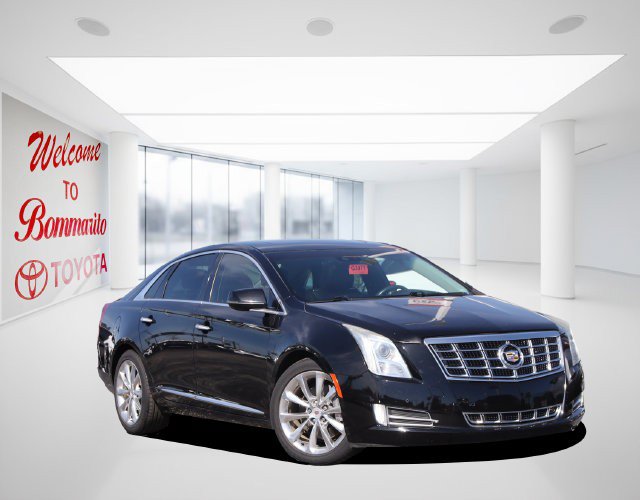 Used 2013 Cadillac XTS Premium FWD image 2
