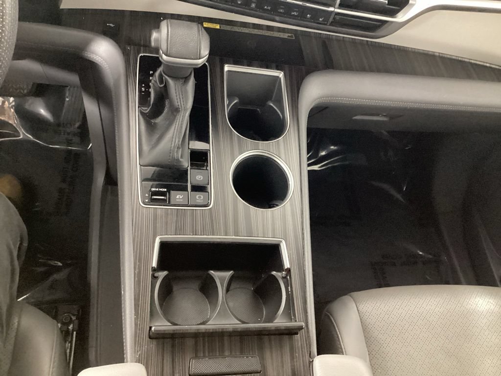 Used 2021 Toyota Sienna Limited FWD image 18