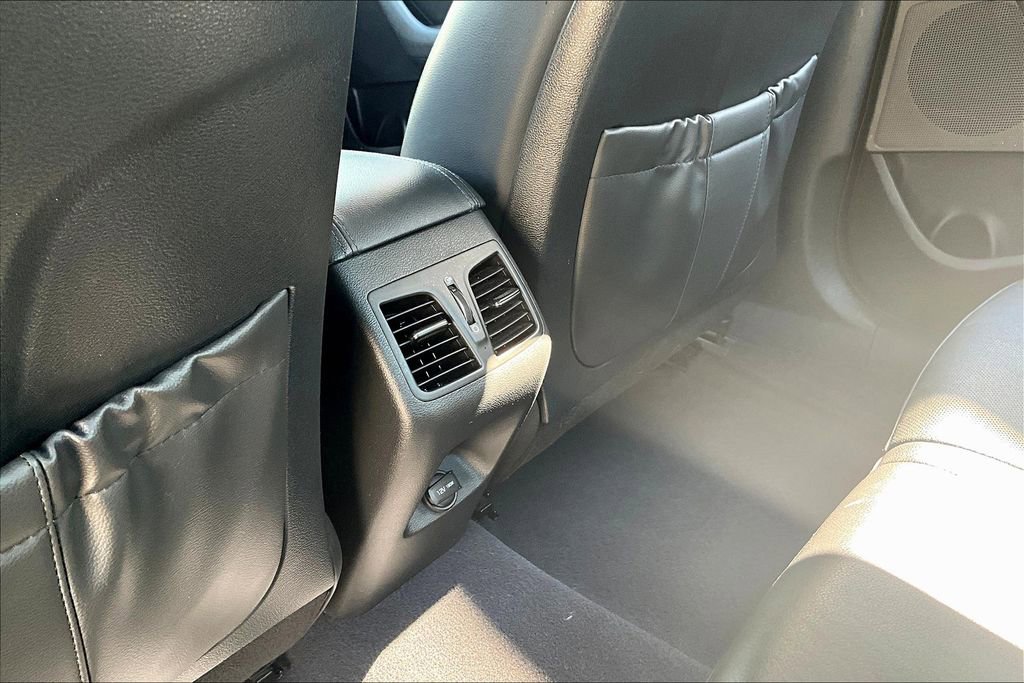 Used 2016 Hyundai Sonata Limited w/ Cargo Package image 10