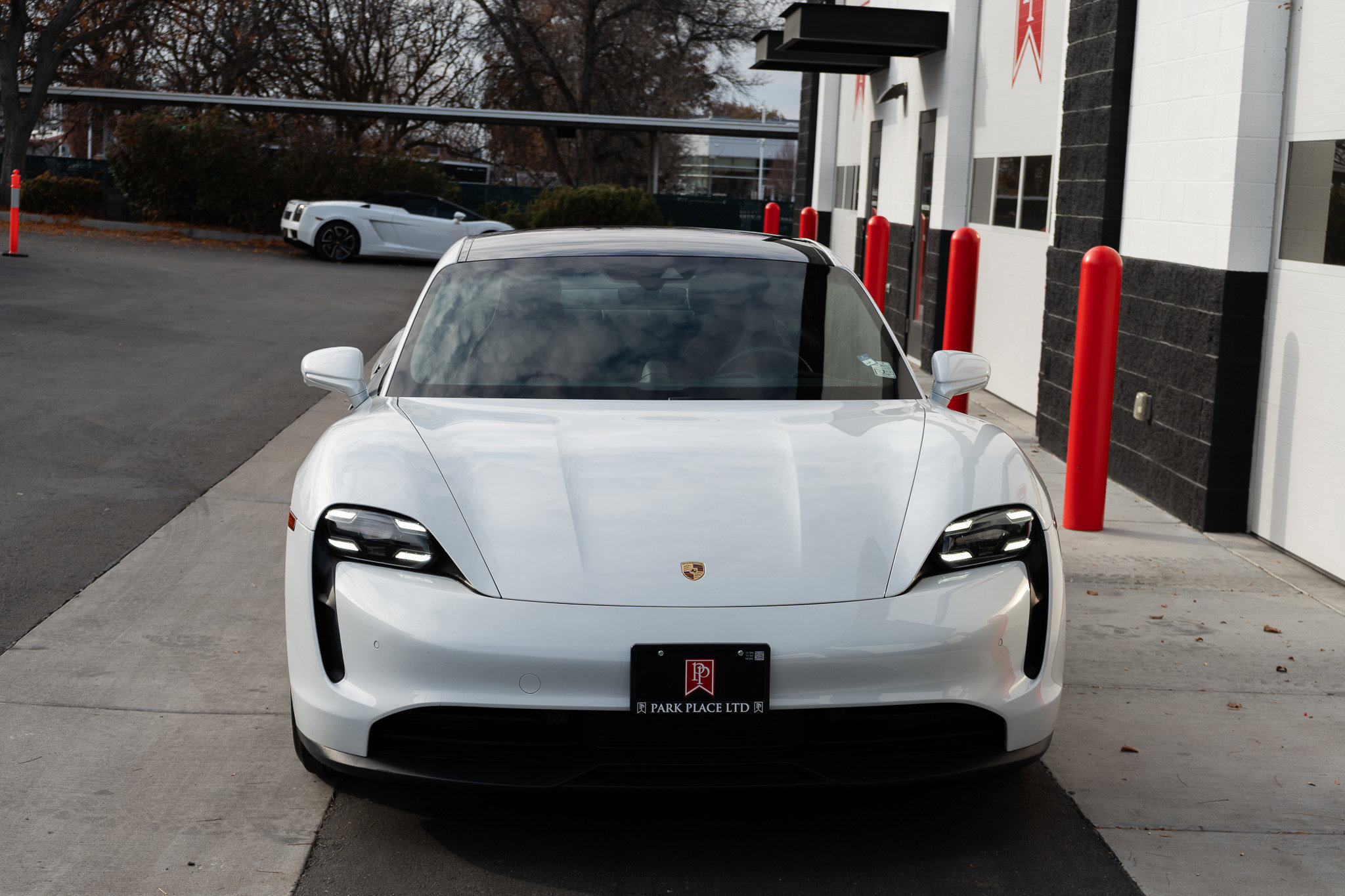 Used 2020 Porsche Taycan 4S image 60