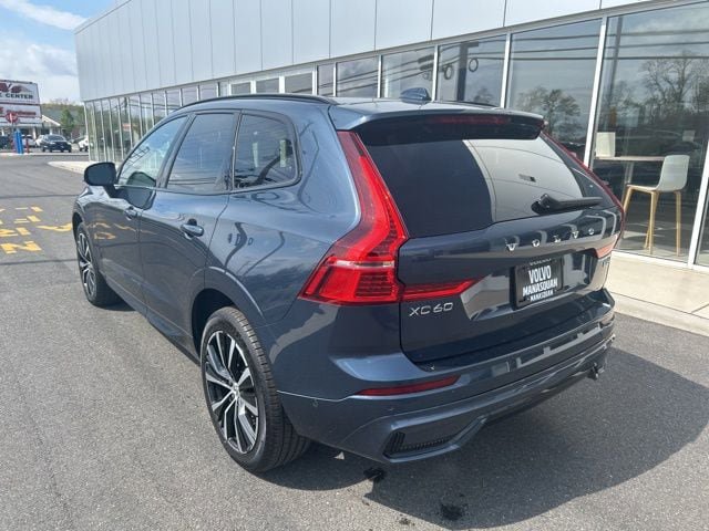 Certified 2025 Volvo XC60 B5 Plus AWD/4WD image 3