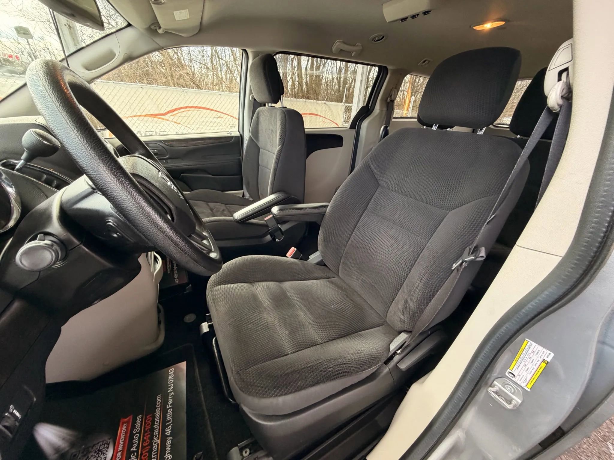 Used 2019 Dodge Grand Caravan SE image 15