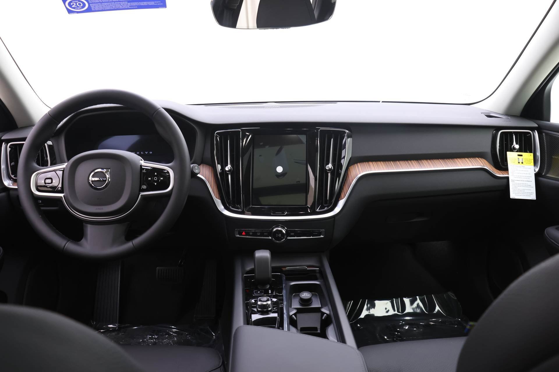New 2026 Volvo V60 B5 Cross Country Plus w/ Protection Package Premier image 8