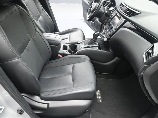 Used 2017 Nissan Rogue Sport SL image 32
