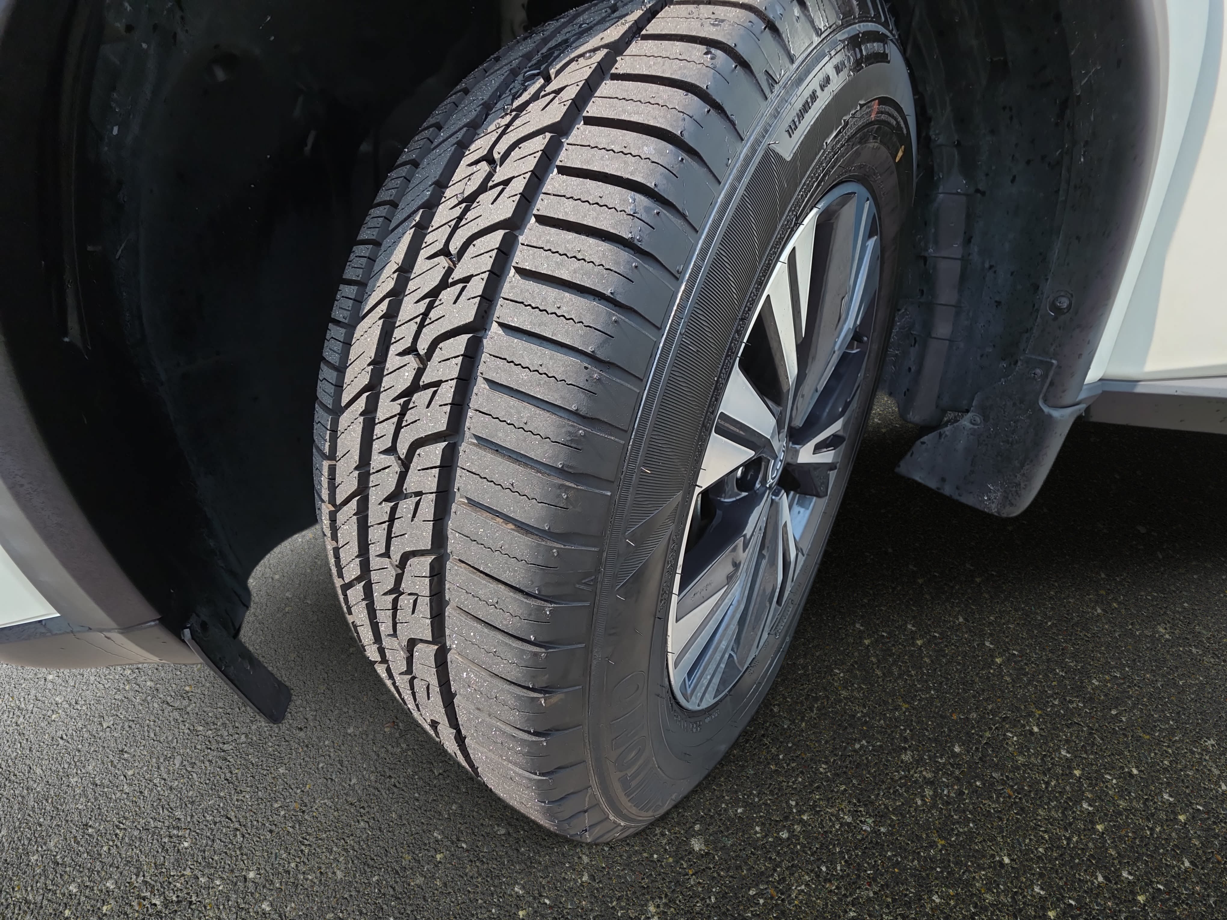 Used 2023 Nissan Rogue SV FWD image 30