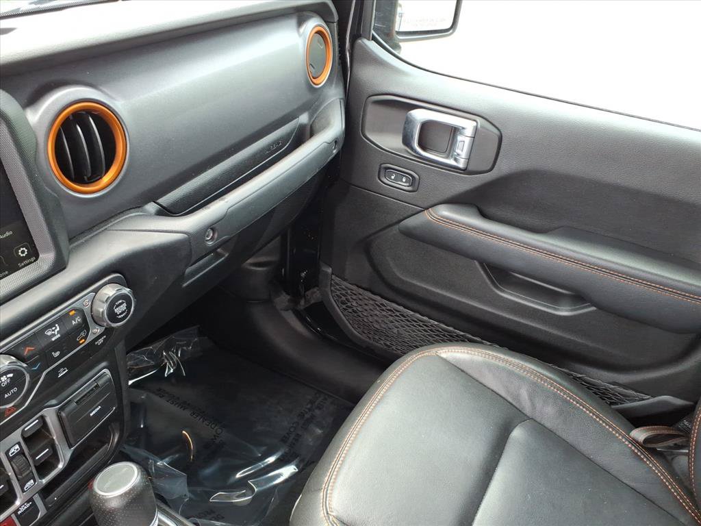 Used 2022 Jeep Gladiator Mojave w/ Cold Weather Group AWD/4WD image 36