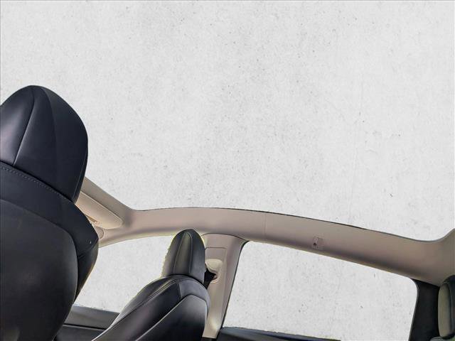 Used 2021 Tesla Model Y Long Range AWD/4WD image 18