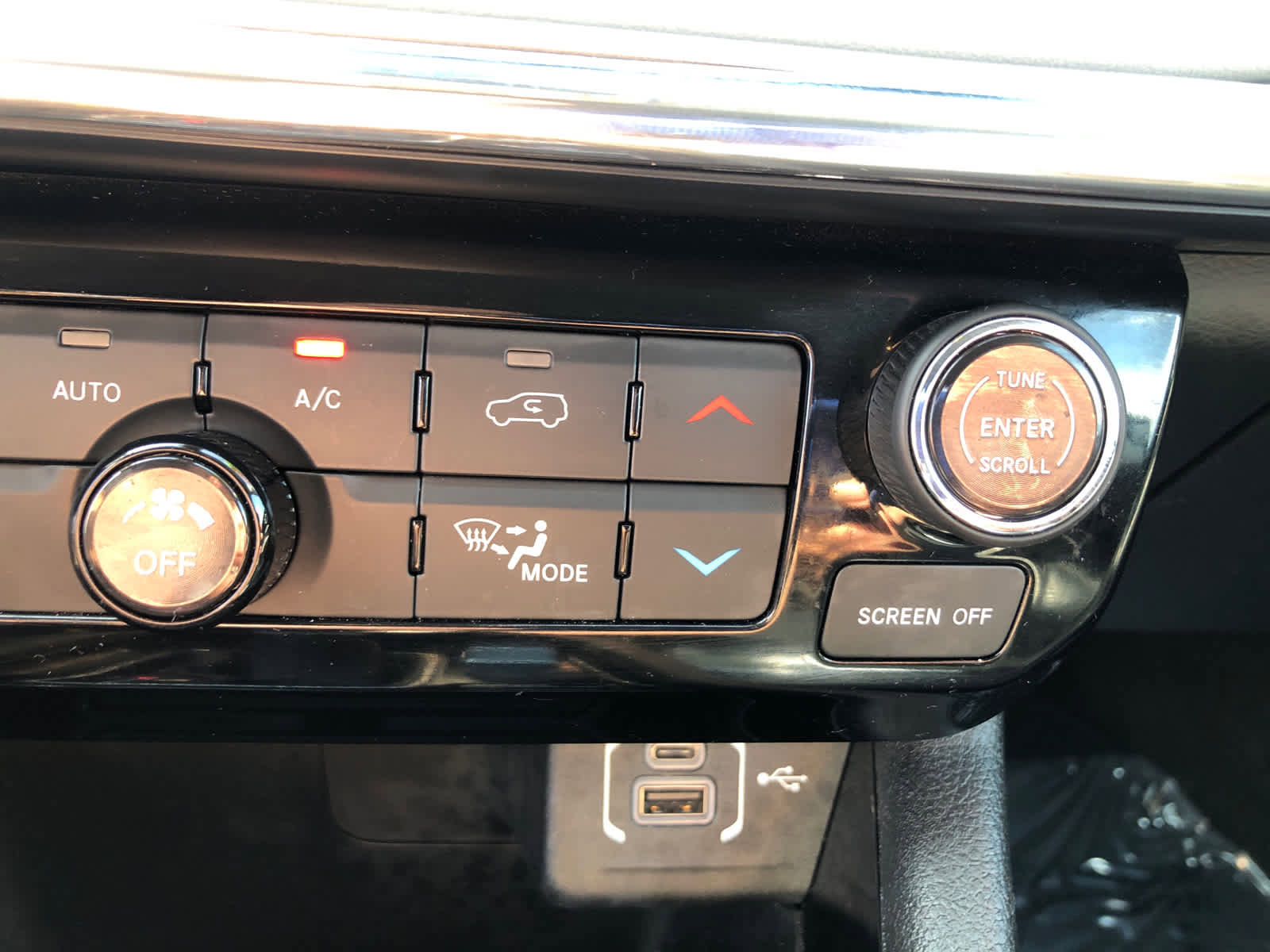 Used 2022 Jeep Compass Limited image 16