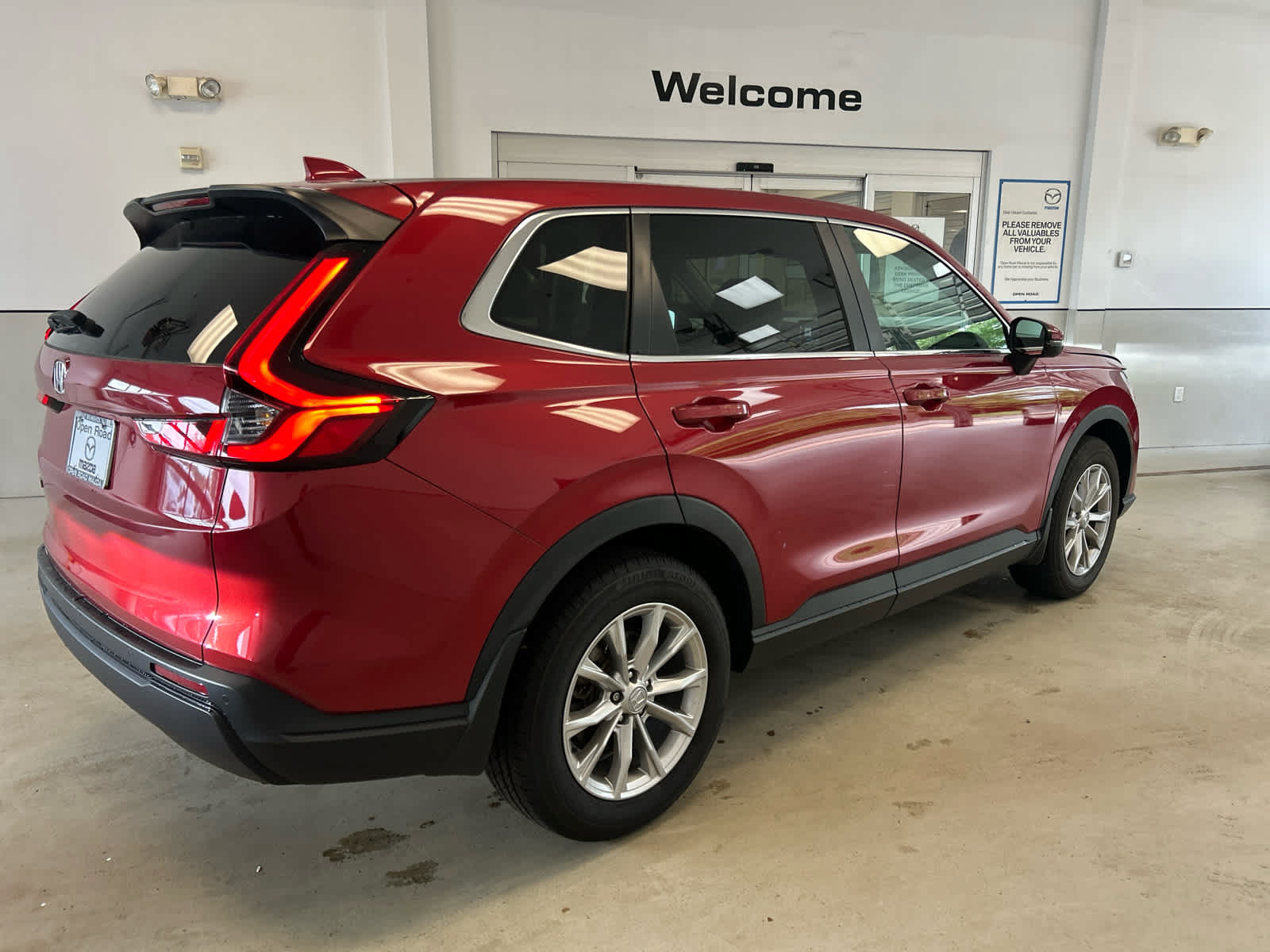 Used 2024 Honda CR-V EX-L image 6