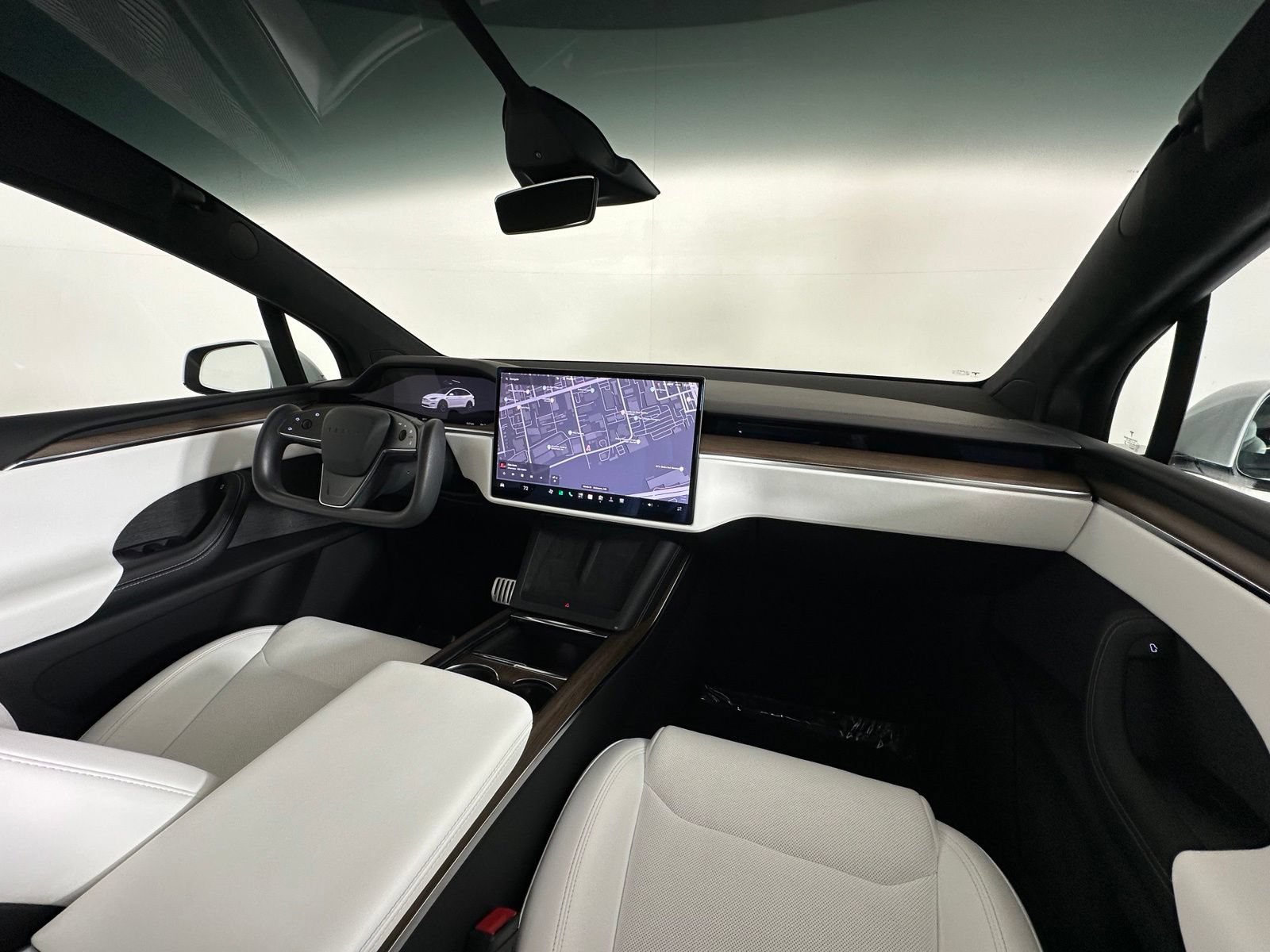 Used 2023 Tesla Model X AWD/4WD image 2