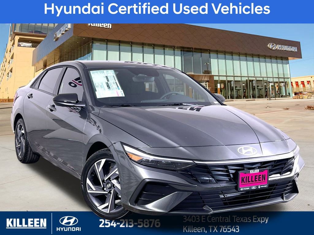 Used 2025 Hyundai Elantra Sport image 1