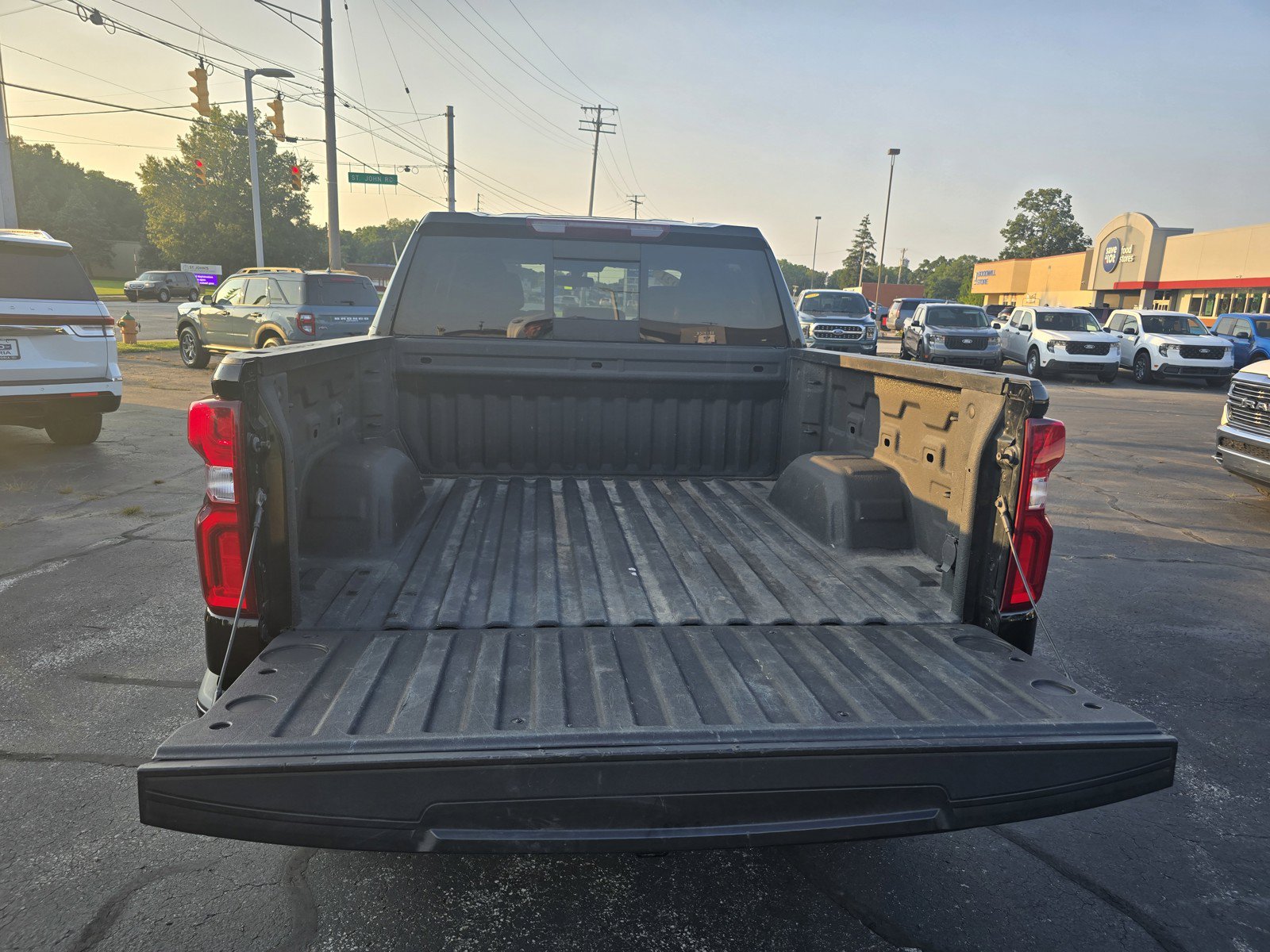 Used 2021 Chevrolet Silverado 1500 RST w/ True North Edition Plus AWD/4WD image 10