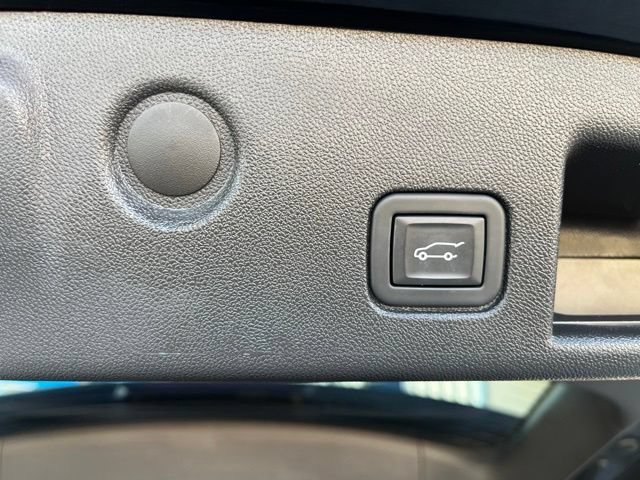 Used 2023 Chevrolet Equinox RS FWD image 10
