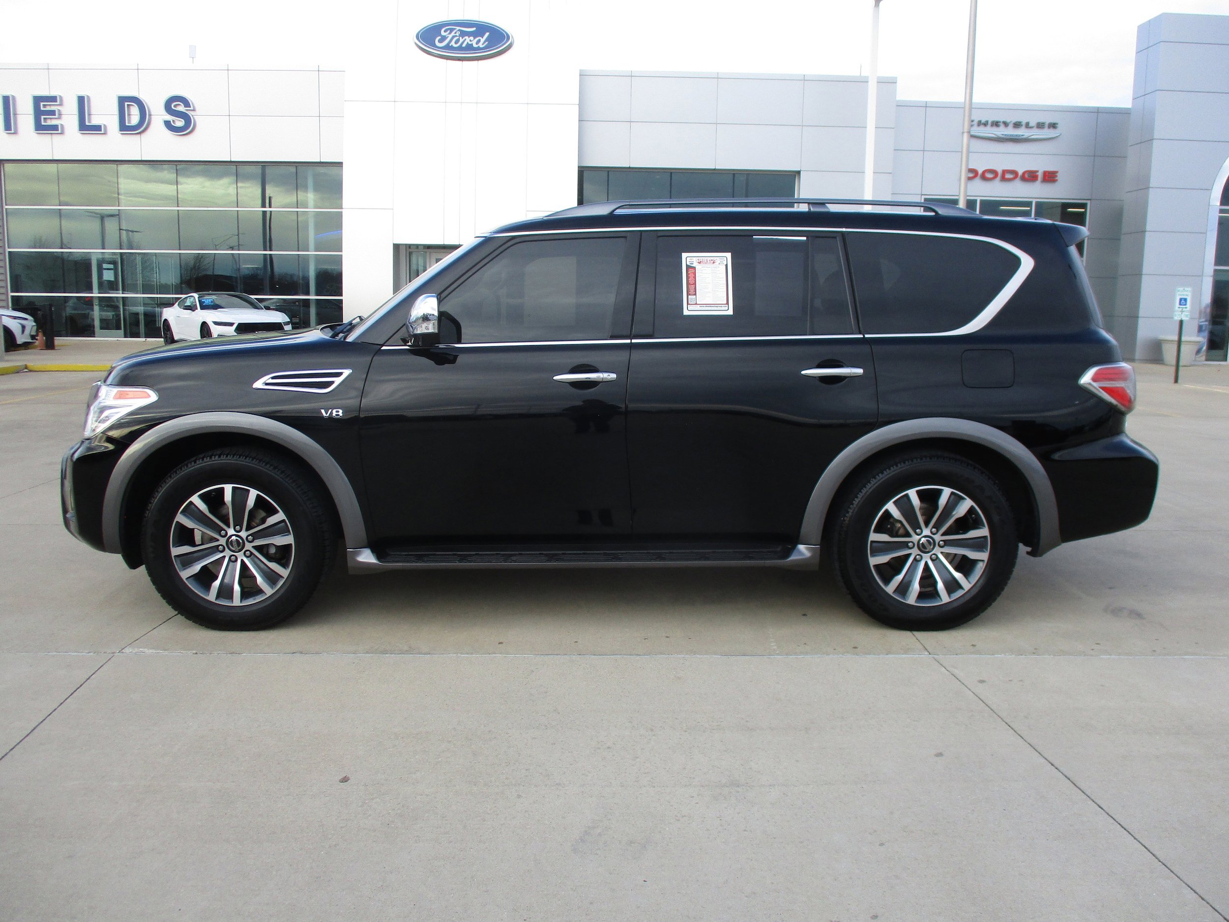 Used 2020 Nissan Armada SL w/ Premium Package AWD/4WD image 2