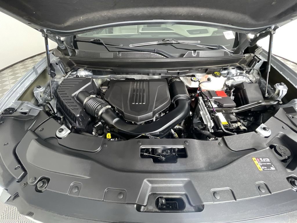 Used 2024 GMC Acadia Elevation image 29