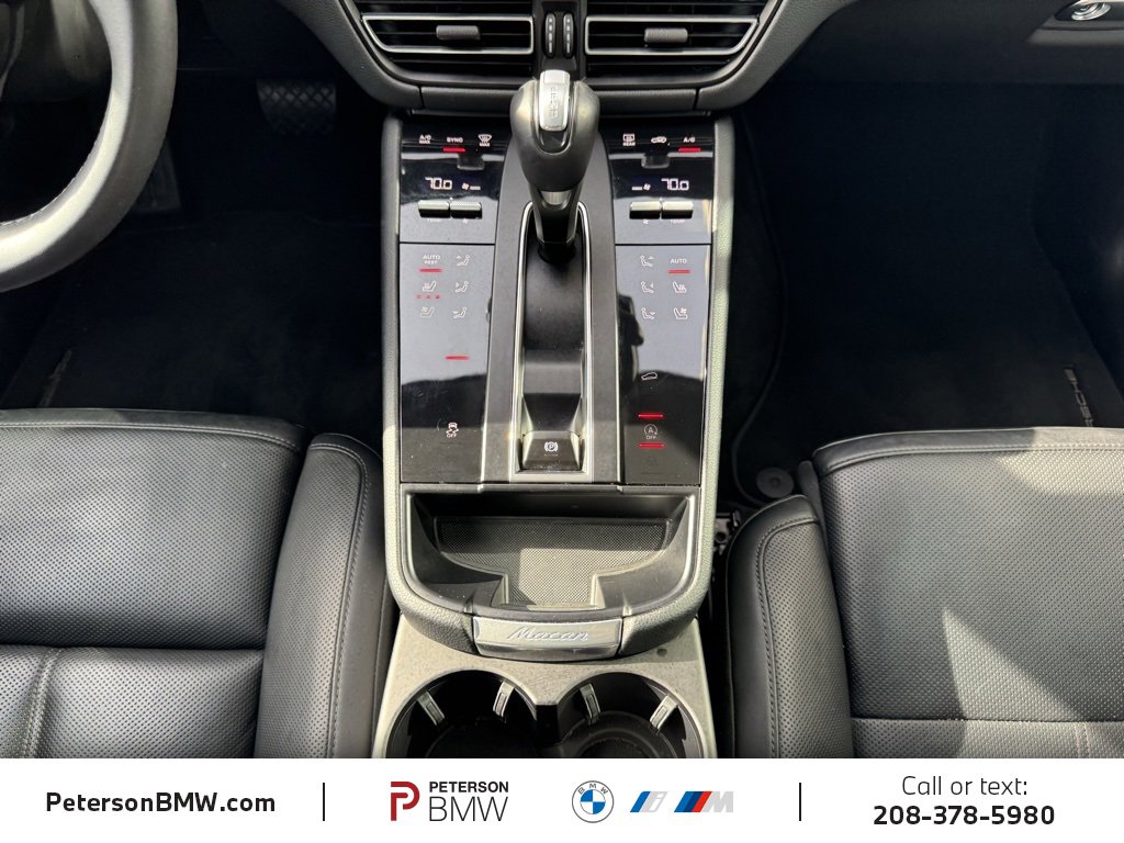 Used 2024 Porsche Macan image 12
