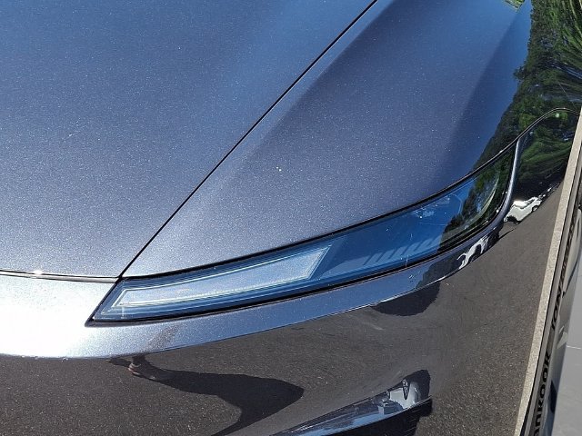 Used 2026 Tesla Model Y 2WD image 11