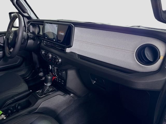 Used 2024 Jeep Gladiator Sport image 26