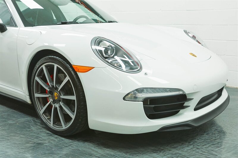 Used 2013 Porsche 911 Carrera 4S AWD/4WD image 35