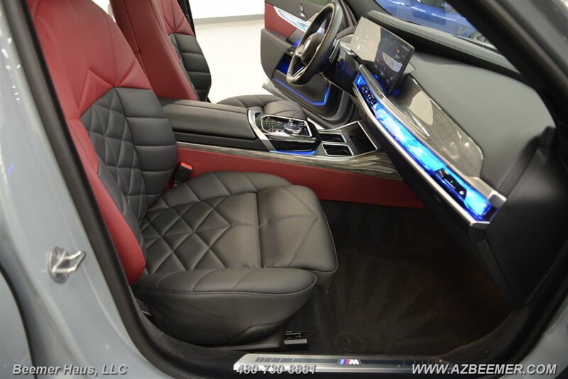 Used 2024 BMW 740i w/ M Sport Professional Package RWD image 22